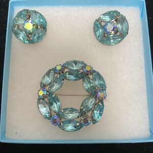 Vintage Crystal Blue Rhinestone Brooch Earrings Set